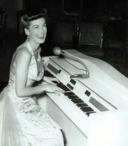 85 Year Old Santa Clarita Resident And Singer Still Performs