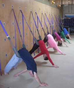 Vayu Yoga Owner, Host Of ‘Vibrant Living’ On KHTS Hosts First Holiday Open House