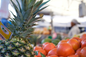 Valencia Farmer’s Market Returns To Town Center Drive Thursday