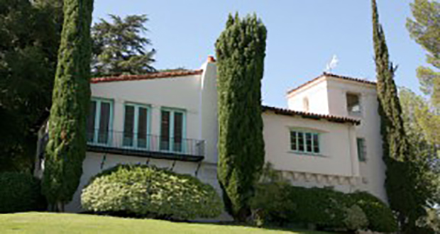 Hart Park in Newhall will be hosting “Silents Under The Stars,” a movie event and fundraiser, officials said Wednesday.