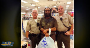 A Santa Clarita Valley teen captured “something incredible” at Westfield Valencia Town Center this week, which led to nearly 1,000 Facebook comments, many supporting SCV Sheriff’s Station deputies for their efforts.