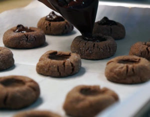 Holiday Desserts: Chocolate Peppermint Thumbprint Cookies, Vanilla Snowman Cupcakes - Hometown Recipes