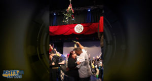 Six Flags Magic Mountain’s mistletoe milestone attempt was a smooching success Saturday, park officials said. The Valencia theme park was part of a national attempt to break the Guinness World Record for most simultaneous kisses under the mistletoe.