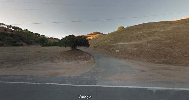 Emergency responders first received reports of a single vehicle collision on Bouquet Canyon Road just east of Gilchrist Farm at Heard Drive at 6:30 a.m. Sunday morning. Image courtesy of Google Maps