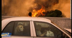 This photo of the La Tuna Fire shows how close it is to the 210 Freeway. (Photo courtesy of Getty Images from CNN)