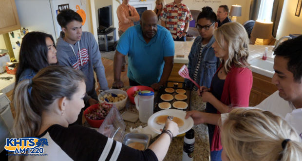 Katie Hill Hosts Veterans Day ‘Appreciation Breakfast’