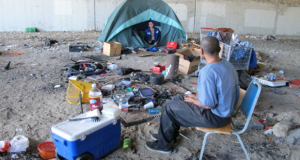 Santa Clarita Homeless encampment homelessness featured