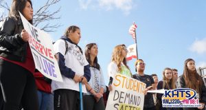 National Student Walkout, Santa Clarita Students, Demonstrate On And Off, CampusNationwide school walkout, #demandsafeschools, #neveragain, #enoughisenough, gun violence, students, school gun violence, protest, demonstration, guns, firearms, automatic weapons, semi-automatic firearms