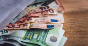 Assorted Bank Notes