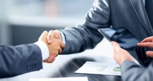 Business men shaking hands