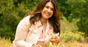 Yesenia Berbiar - Spiritual Medium