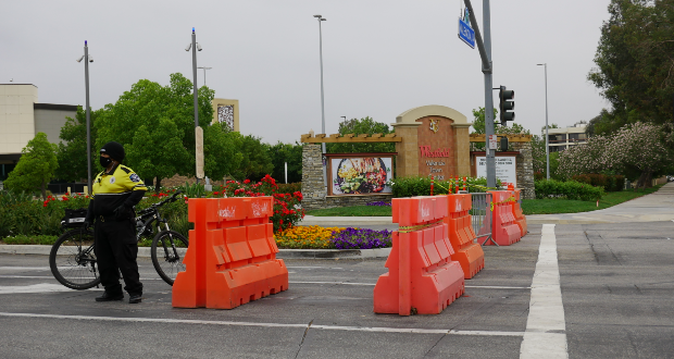 Valencia Town Center Valencia Mall Closed