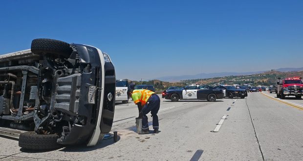 14 Freeway Crash Overturned