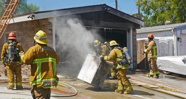 Canyon Country Structure Fire 01