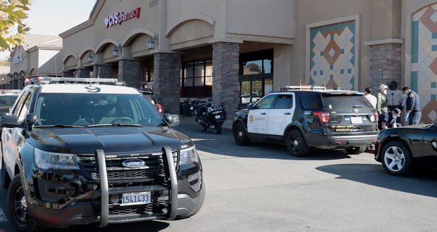 112720 CVS Robbery1