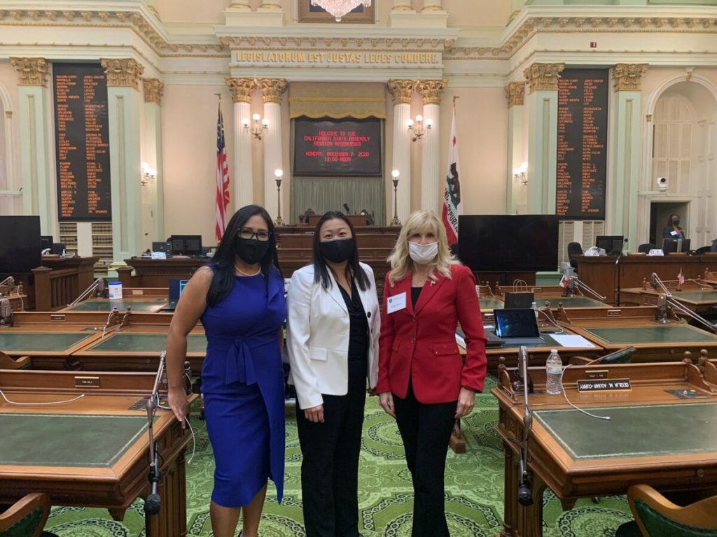 Assemblywoman Suzette Valladares Sworn Into Office 1