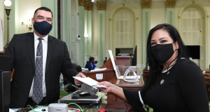 Assemblywoman Suzette Valladares Sworn Into Office 2