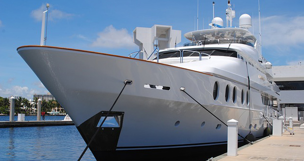 Yacht