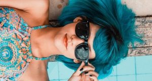 Woman wearing sunglasses