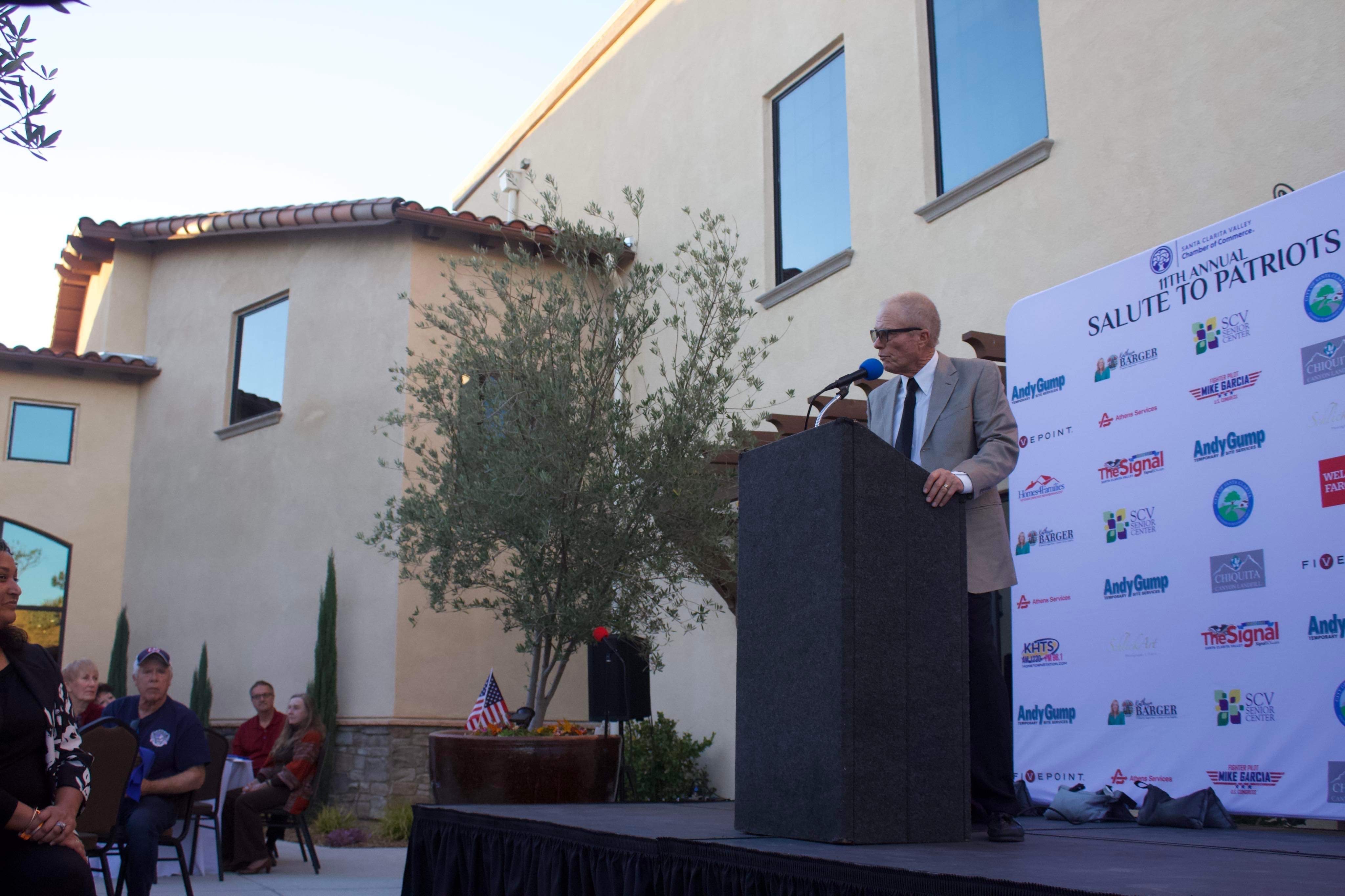 Hometown News Santa Claritaindex - v4vxfpk