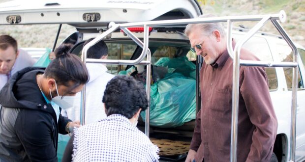 Santa Clarita Businesses, Community Members Join Forces To Aid Afghan Refugees - Vimarsana News